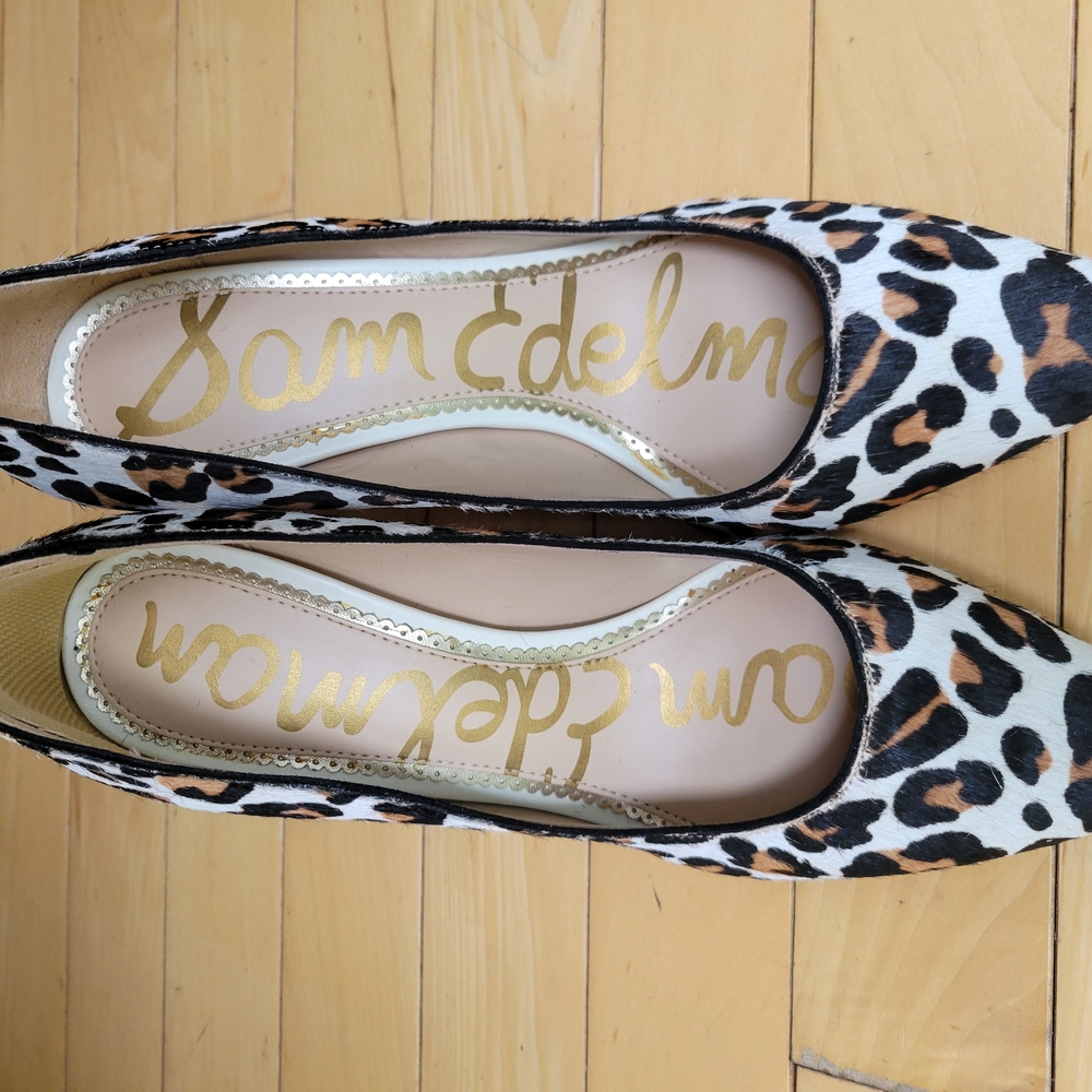 Sam Edelman Black and Brown Heels with Sleek Design